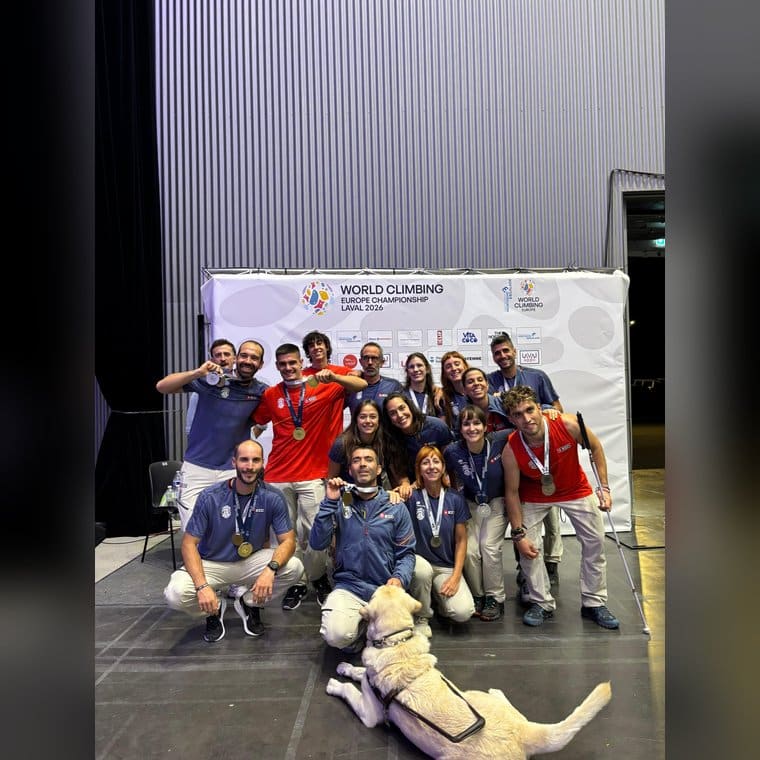 Selección Española con Fisioclimbing · Campeonato de Europa de Escalada y Paraescalada, Laval, Francia